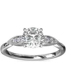 14k 白金梨形鑽石細節訂婚戒指